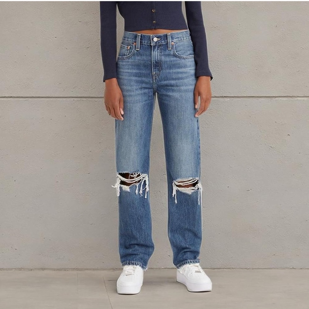 NWT LEVI'S Low Pro Straight Jeans in Medium Indigo - Size 27